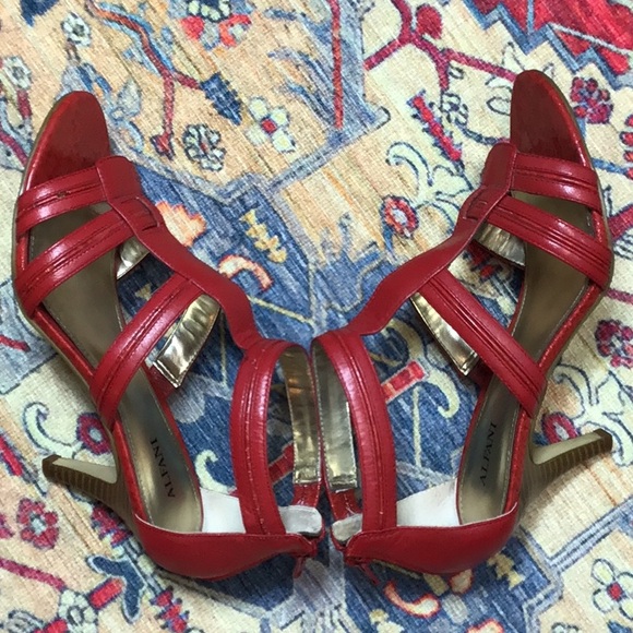 ♦️ALFANI ‘Delia’ Red Leather Gladiator Back Zip Heel Dress Sandals - Picture 8 of 9